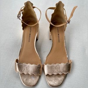 Lucky Brand Rose Gold Leather Scalloped Edge Sandals - Size 9